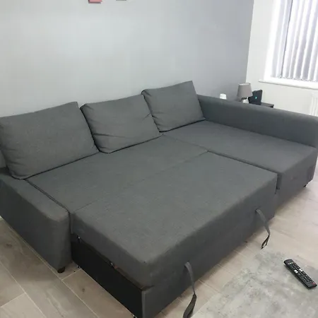 بيت للعطل 3 Bedroom In *