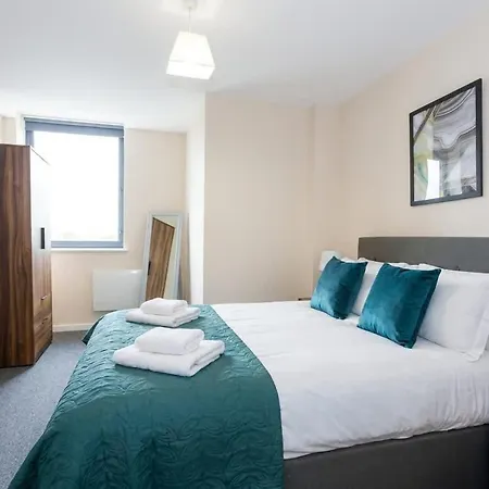 Contemporary 2 Bed In W Wifi