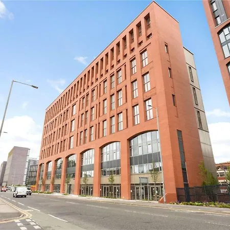 Cute 1 Bed Duplex With Balcony * Manchester