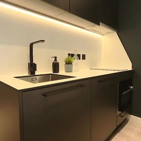 Bluebird Luxury Ii Apartmán