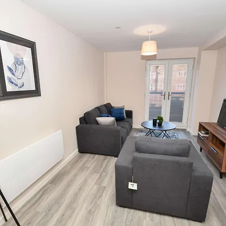 شقة Bright & Spacious 2 Bed In مانشستر