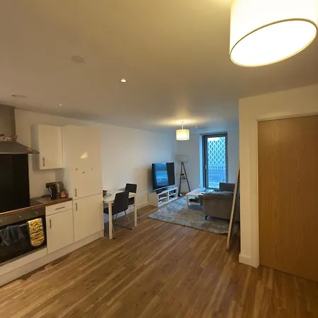 Stylish 1-bed Apartment, 15 Mins To Old Trafford * Manchester