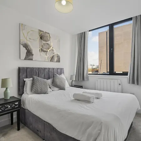 Guestready - Chic Urban Retreat In Old Trafford Manchester
