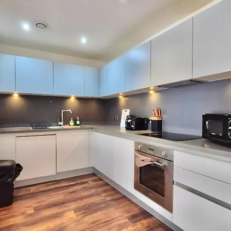 Apartment Modern Near Oxford Road, Centre