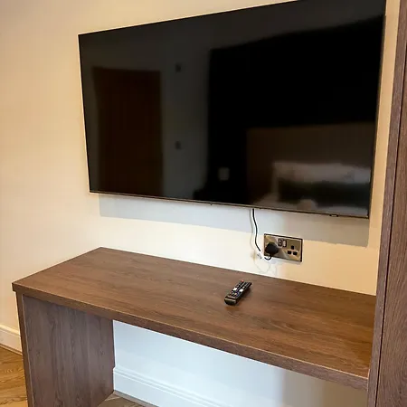 Flat In 10 Mins From Centre * Manchester