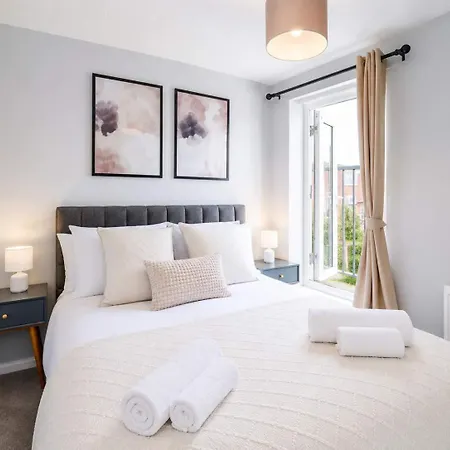 Centre 3-bed With Balcony * مانشستر