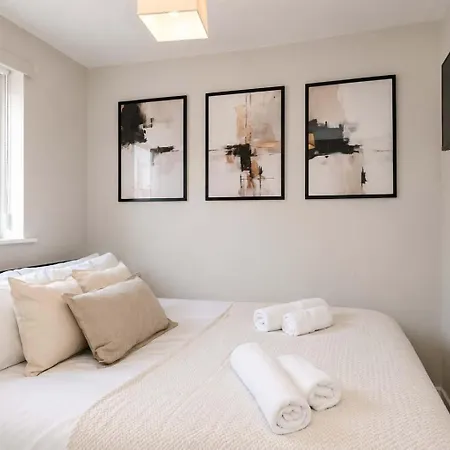 شقة Centre 3-bed With Balcony