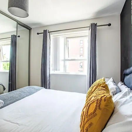 1-schlafzimmer-wohnung- 3 Gaeste Mit Parkplatz Und Wi-fi By Interhome Apartman