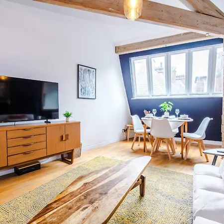Stylish 1bdr Duplex Loft Piccadilly *
