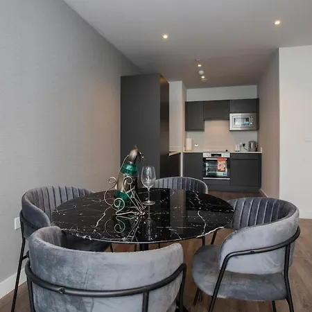 شقة Luxury Greengage With A Terrace - Gym - Parking