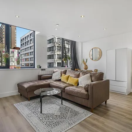 Guestready - Chic Urban Retreat In Old Trafford Manchester