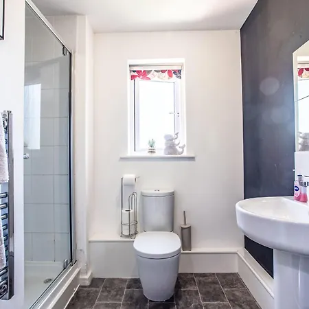 1-schlafzimmer-wohnung- 3 Gaeste Mit Parkplatz Und Wi-fi By Interhome Apartman Manchester