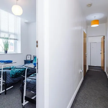 Apartamento The Pendleton, Salford, 3-bed Apartment, Free Parking, 3 Mins To By Kammili