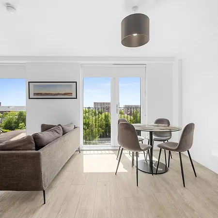 Cityside Duplex - Peaceful 2br W/ Views