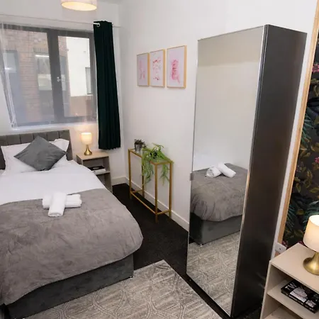 Stylish 2br Free Parking Access Apartmán *