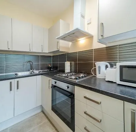 Prestwich Stay 3Br Sleeps 6 Free Parking * Manchester