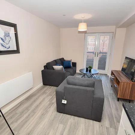 شقة Bright & Spacious 2 Bed In *