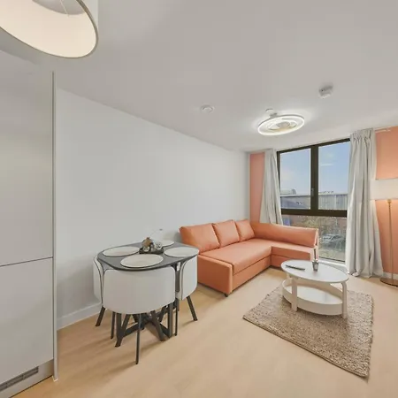 Trafford Garden With Free Car Park * Manchester