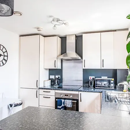 Apartman 1-schlafzimmer-wohnung- 3 Gaeste Mit Parkplatz Und Wi-fi By Interhome Manchester