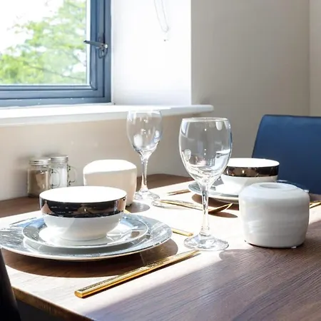 Spacious Bright 1 Bedroom Apartmán