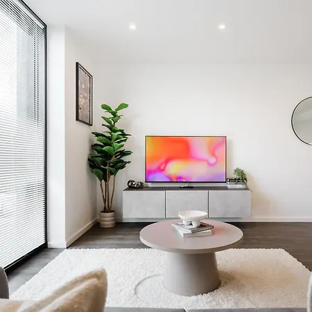 1 Bed Centre - Near Ao Arena, Victoria Train Station, Of Salford - Free 1hr Early Check-in مانشستر