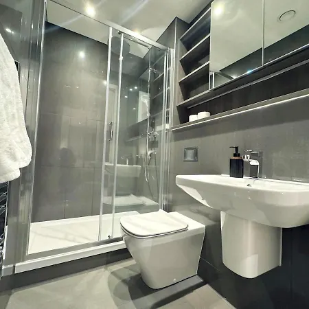 2 Bed Centre