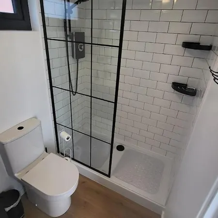 Apartmán The Garden - Modern With Free Parking *