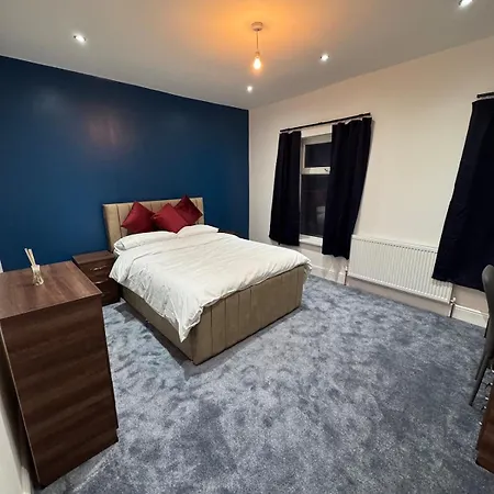 Apartamento Mayford Road Full House Manchester