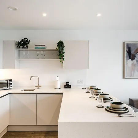 1 Bed Centre - Near Ao Arena, Victoria Train Station, Of Salford - Free 1hr Early Check-in شقة