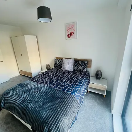 Apartmán Luxury 1 Bedroom Apartment, Salford, *