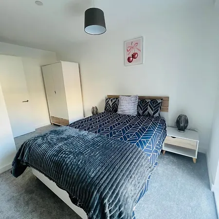 Luxury 1 Bedroom Apartment, Salford, 아파트