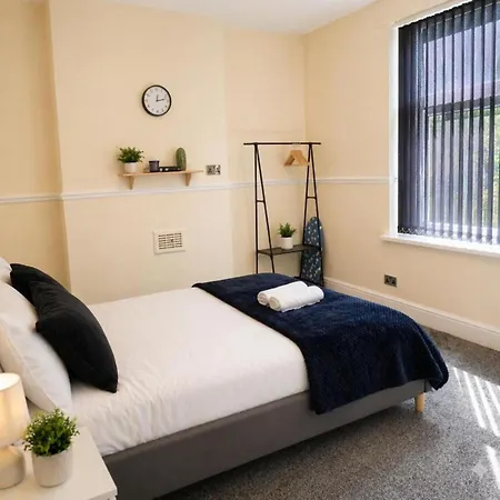 The Range Nestled Nook * Manchester