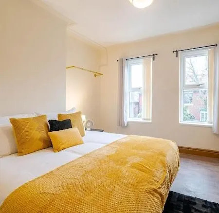 Prestwich Stay 3Br Sleeps 6 Free Parking Apartmán