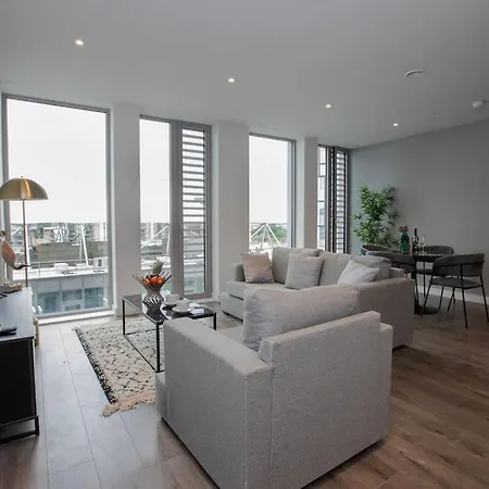 شقة Luxury Greengage With A Terrace - Gym - Parking