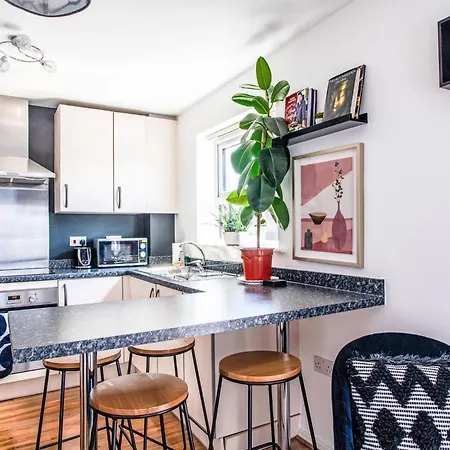 Apartman 1-schlafzimmer-wohnung- 3 Gaeste Mit Parkplatz Und Wi-fi By Interhome Manchester