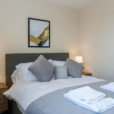 Spacious Bright 1 Bedroom Apartmán
