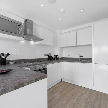 Cityside Duplex - Peaceful 2br W/ Views Apartmán Manchester