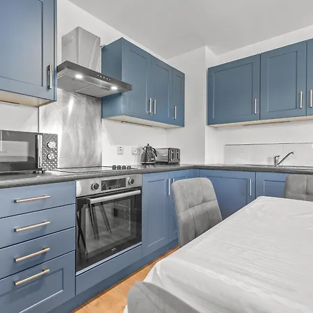 Manchester 2Bed - Co-Op Live Etihad Views - Pass The Keys *
