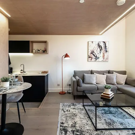 Stunning 2 Bed W Views Manchester