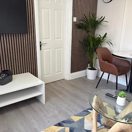 Cosy & Exclusive 1bd Crumpsall Flat, Sleeps 4 Apartmán