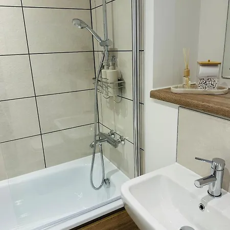 Stylish Modern 1-bed شقة *