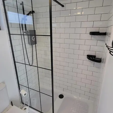 The Garden - Modern With Free Parking Apartmán Manchester
