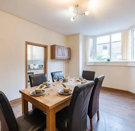 Prestwich Stay 3Br Sleeps 6 Free Parking *