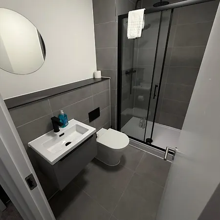 Apartmán Luxury 3 Bedroom With Balcony Near Mediacity