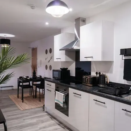 Apartmán 2 Bed With Wifi - Sleeps 4 *