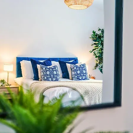 2bdr Droylsden House In With Wparking Apartmán