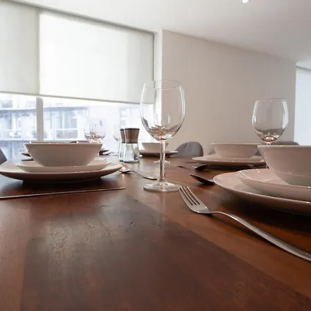 شقة Sleek Modern In The Heart Of Salford مانشستر