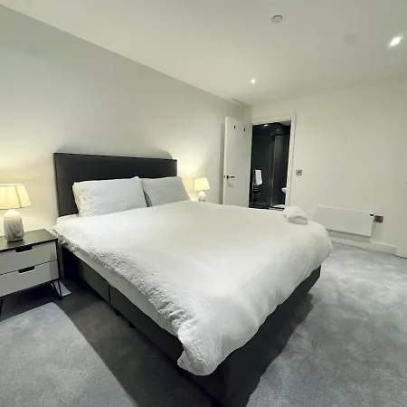 2 Bed Centre شقة مانشستر