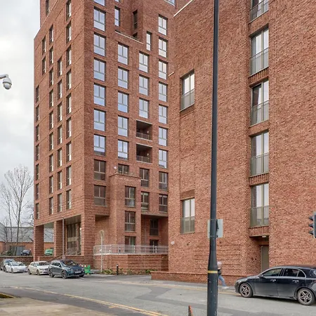 Trafford Garden With Free Car Park Apartament