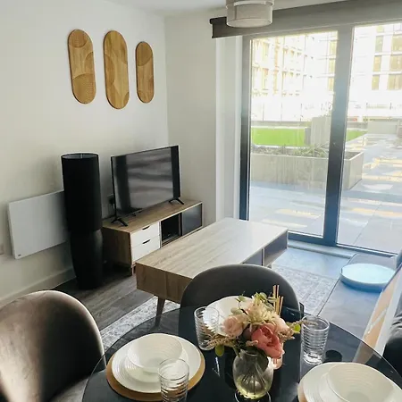 Luxury 1 Bedroom Apartment, Salford, Manchester